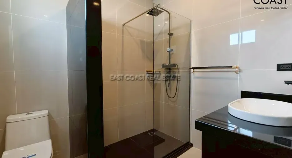For rent 5 bedrooms house in Bang Lamung, Chonburi