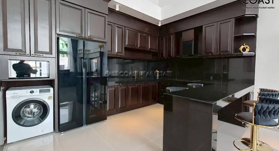 For rent 5 bedrooms house in Bang Lamung, Chonburi