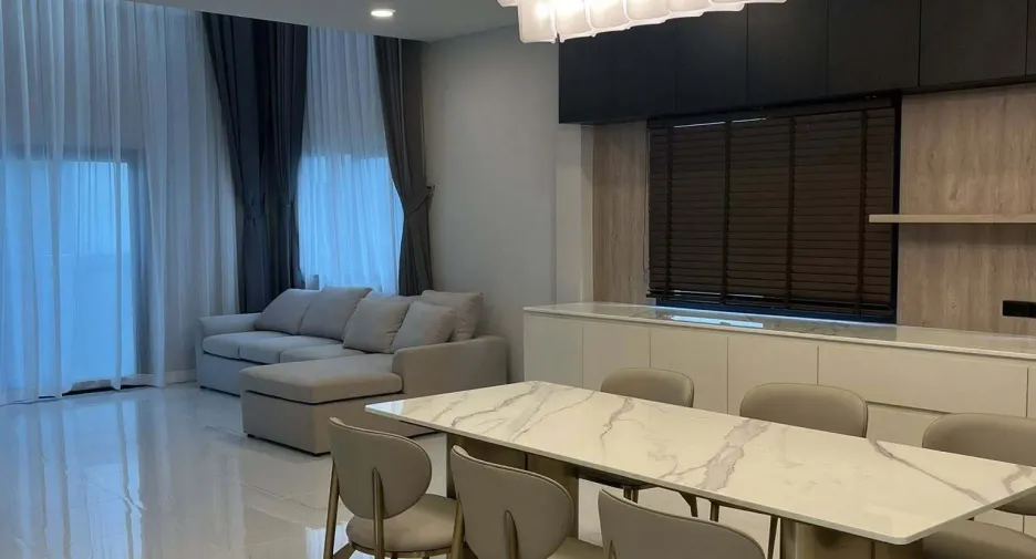 For rent 4 bedrooms house in Bang Phli, Samut Prakan