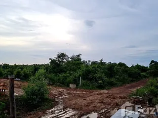 For sale land in Wanon Niwat, Sakon Nakhon