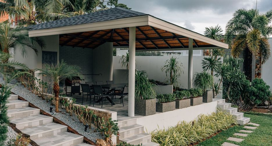 For rent 6 bedrooms villa in Kathu, Phuket