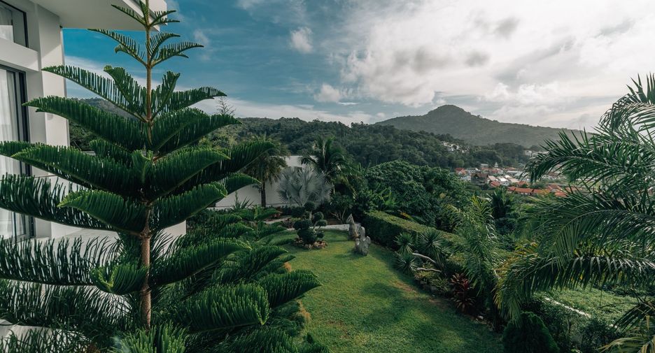For rent 6 bedrooms villa in Kathu, Phuket