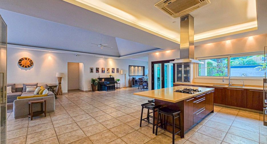 For sale 6 bedrooms house in Bang Lamung, Chonburi