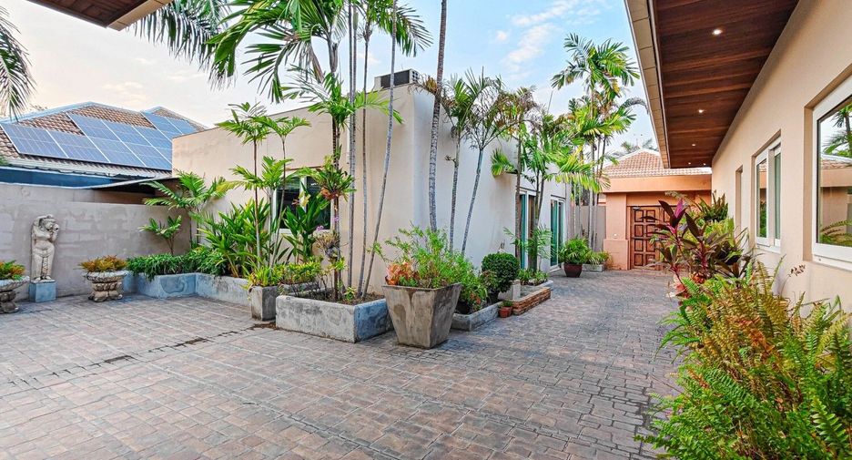 For sale 6 bedrooms house in Bang Lamung, Chonburi