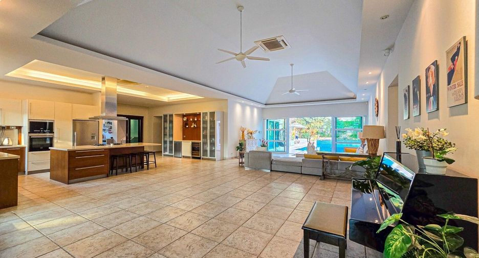 For sale 6 bedrooms house in Bang Lamung, Chonburi