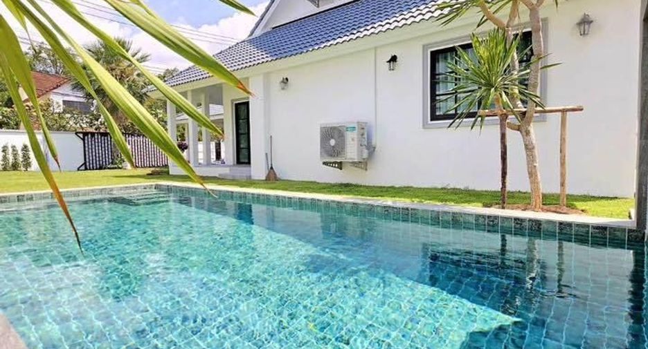 For sale 4 bedrooms villa in Bang Lamung, Chonburi