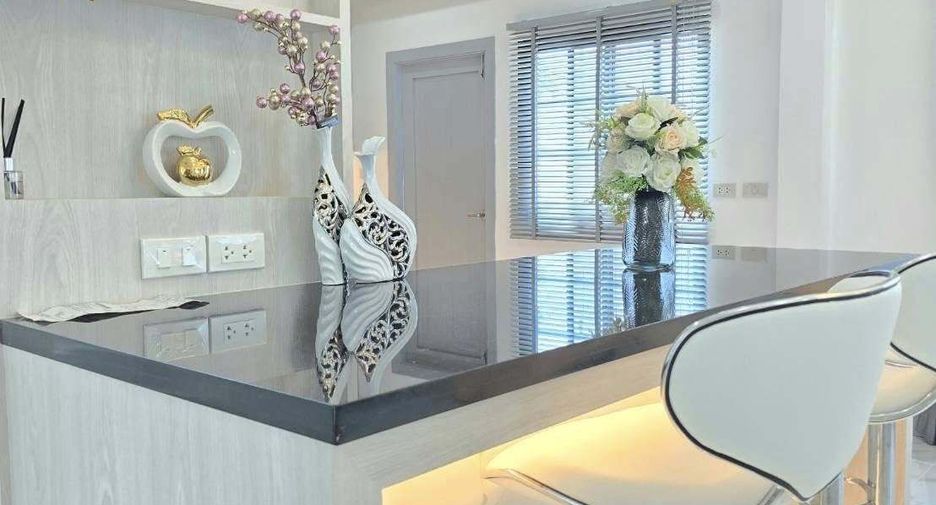 For sale 4 bedrooms villa in Bang Lamung, Chonburi