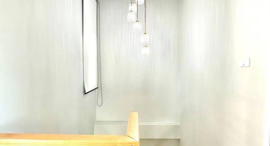 For rent 3 bedrooms house in Lat Krabang, Bangkok