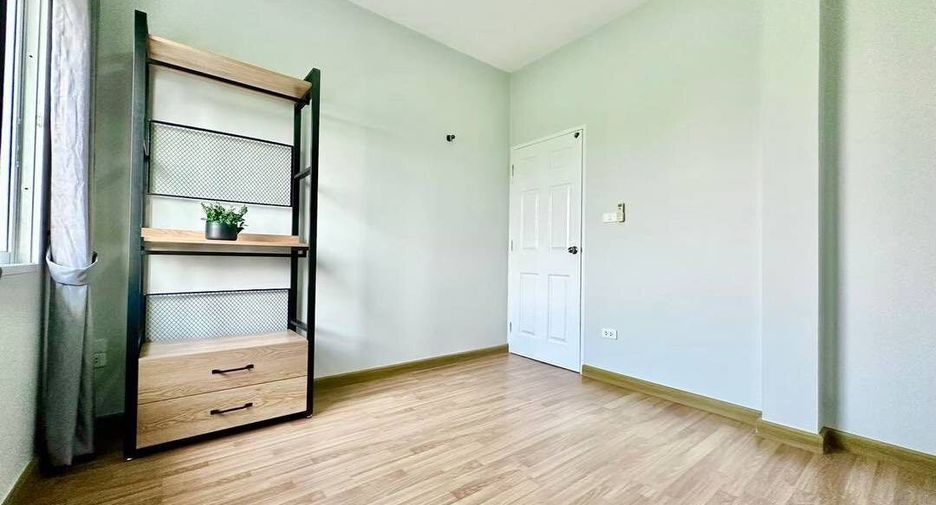 For rent 3 bedrooms house in Lat Krabang, Bangkok