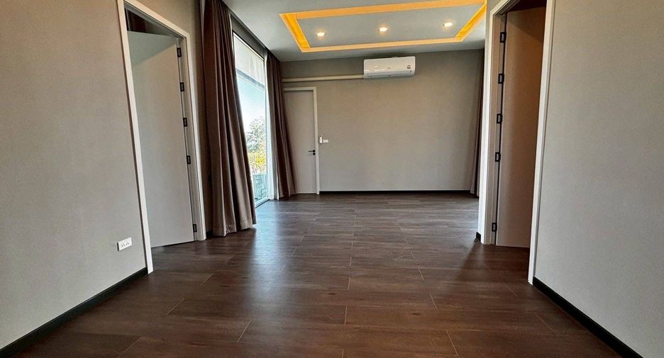 For rent 4 bedrooms villa in Mae Rim, Chiang Mai