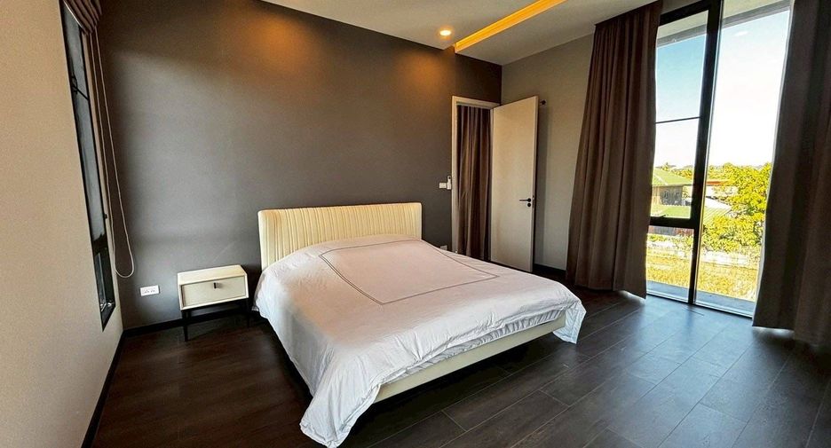 For rent 4 bedrooms villa in Mae Rim, Chiang Mai