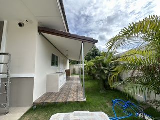 À louer 3 chambres villa à Bang Lamung, Chonburi