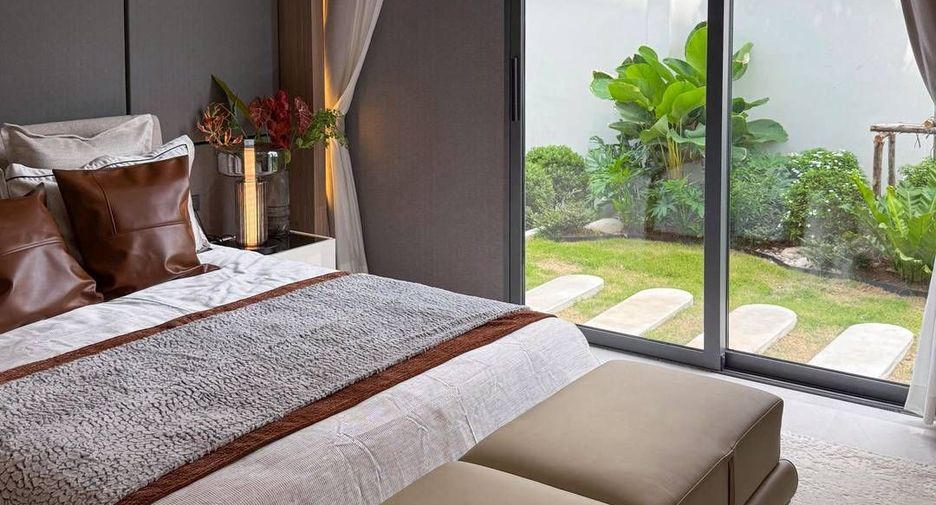 Villa zum Kauf mit 6 Zimmer in Sattahip, Chonburi
