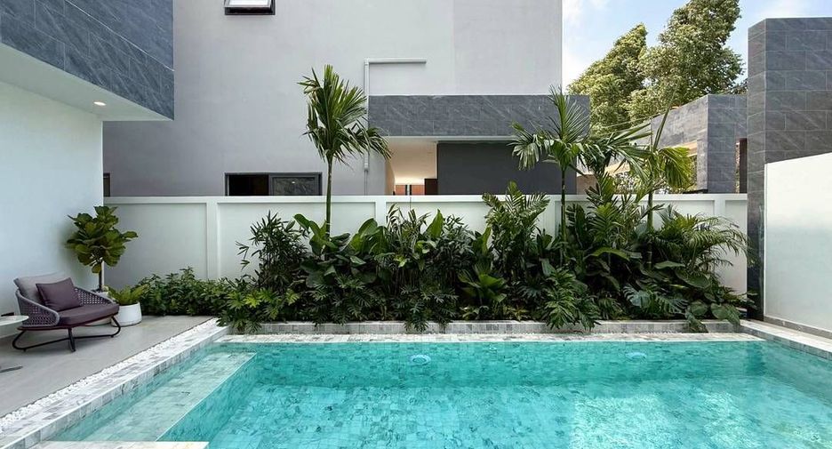 Villa zum Kauf mit 6 Zimmer in Sattahip, Chonburi