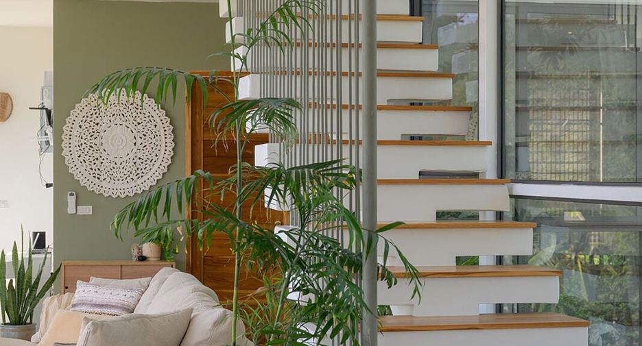 For sale 5 bedrooms villa in Ko Pha-ngan, Surat Thani