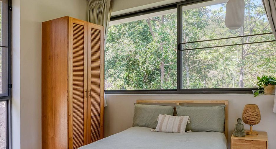 For sale 5 bedrooms villa in Ko Pha-ngan, Surat Thani