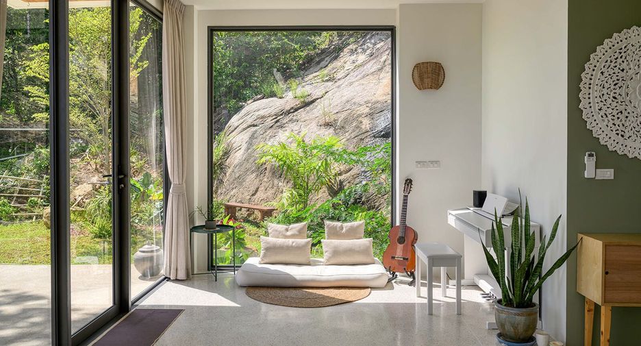 For sale 5 bedrooms villa in Ko Pha-ngan, Surat Thani