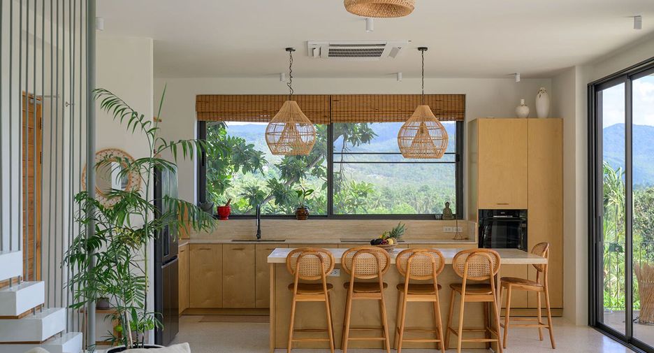 For sale 5 bedrooms villa in Ko Pha-ngan, Surat Thani