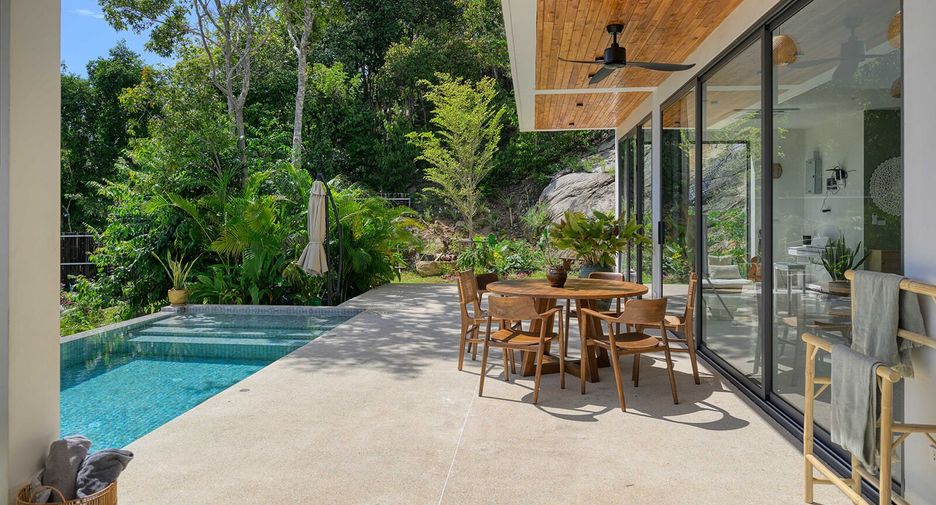 For sale 5 bedrooms villa in Ko Pha-ngan, Surat Thani