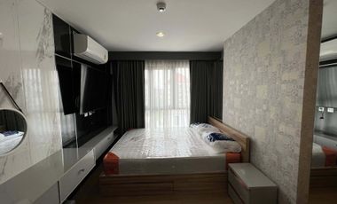 Wohnung zur Miete mit 1 Zimmer in Huai Khwang, Bangkok