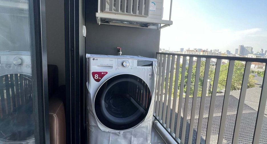 For rent 1 bed condo in Huai Khwang, Bangkok