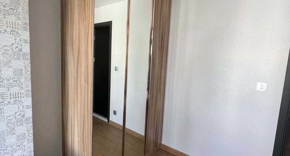 For rent 1 bed condo in Huai Khwang, Bangkok
