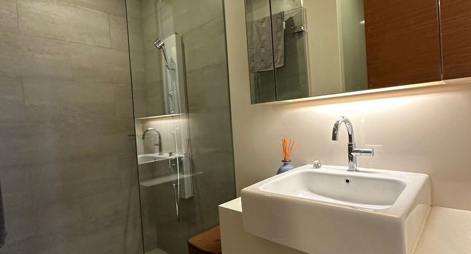 Wohnung zur Miete mit 2 Zimmer in Khlong Toei, Bangkok