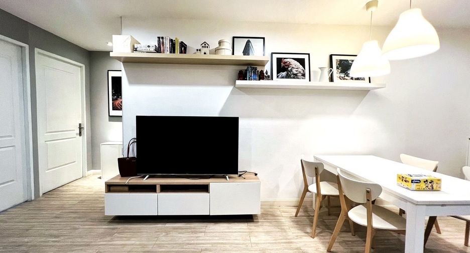 For rent 2 bedrooms condo in Khlong Toei, Bangkok