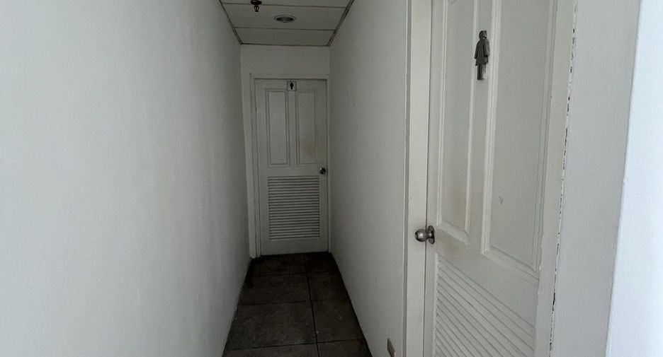 For rent office in Watthana, Bangkok
