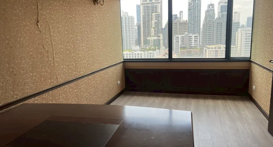 Oficina en alquiler en Watthana, Bangkok