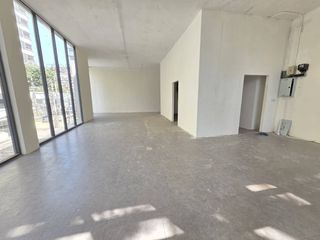 Аренда торговое помещение в Щаттхана, Бангкок