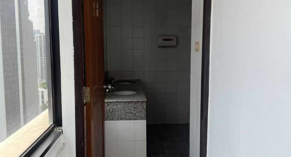 For rent office in Watthana, Bangkok