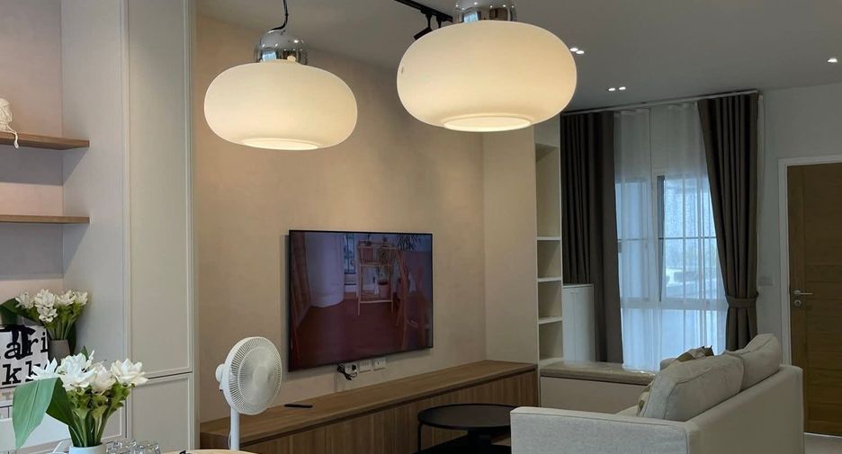 For rent 3 bedrooms townhouse in Mueang Chiang Mai, Chiang Mai