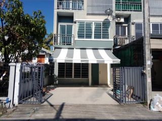 For Rent 3 Bedroom Townhouse In Mueang Chiang Mai