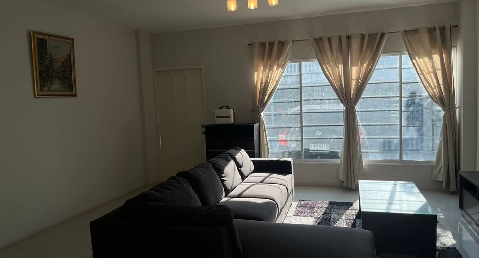 Reihenhaus zur Miete mit 3 Zimmer in Mueang Chiang Mai, Chiang Mai