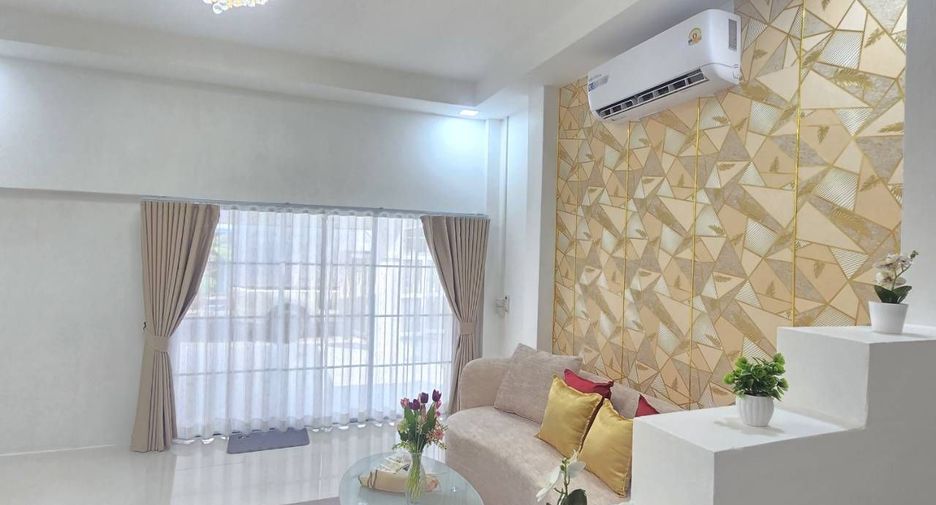 For sale 3 ベッドルーム house in Bang Lamung, Chonburi