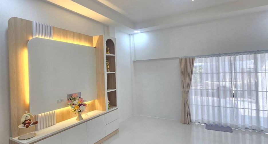 For sale 3 ベッドルーム house in Bang Lamung, Chonburi
