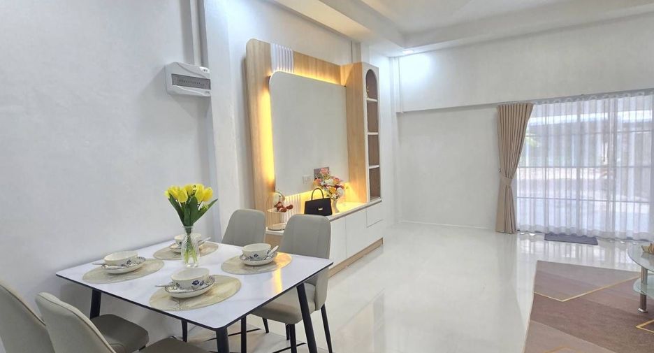 For sale 3 ベッドルーム house in Bang Lamung, Chonburi