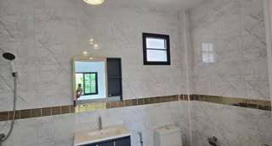 For sale 4 bedrooms house in San Sai, Chiang Mai