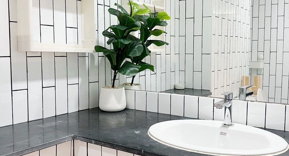 For sale and for rent 1 bed condo in Yan Nawa, Bangkok