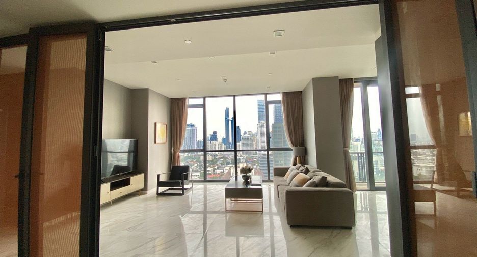 For sale 2 bedrooms condo in Watthana, Bangkok