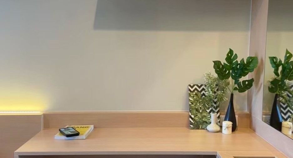 For sale 1 bed condo in Huai Khwang, Bangkok