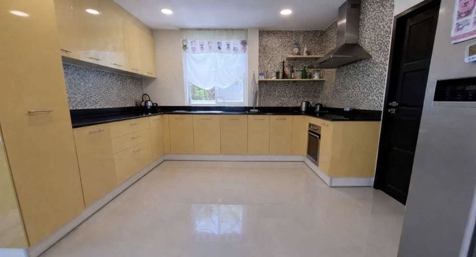 À vendre 4 chambres villa à Mueang Phuket, Phuket
