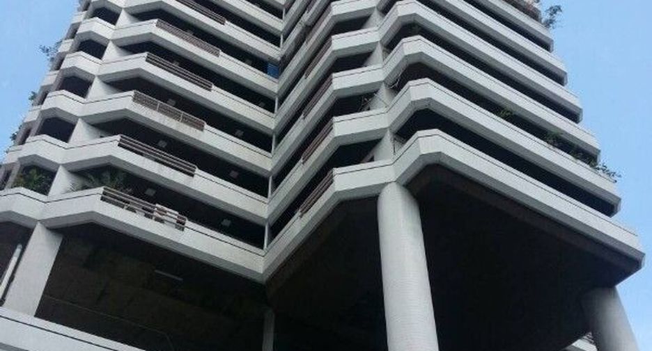 Аренда 3 спальни кондо в Щаттхана, Бангкок