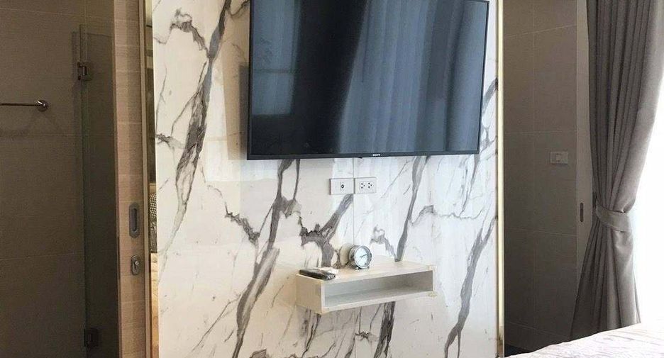 For rent studio condo in Khlong Toei, Bangkok