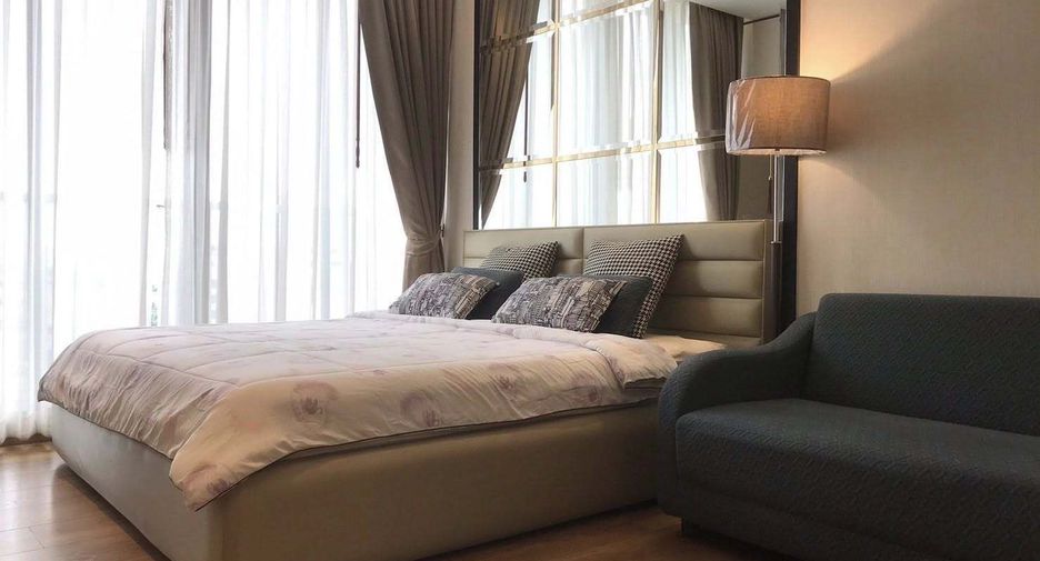 For rent studio condo in Khlong Toei, Bangkok