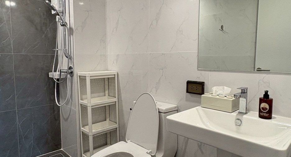 For rent 1 bed condo in Mueang Samut Prakan, Samut Prakan