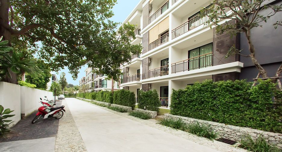 For rent 2 bedrooms condo in Mueang Phuket, Phuket