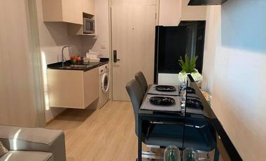 For sale 1 bed condo in Huai Khwang, Bangkok