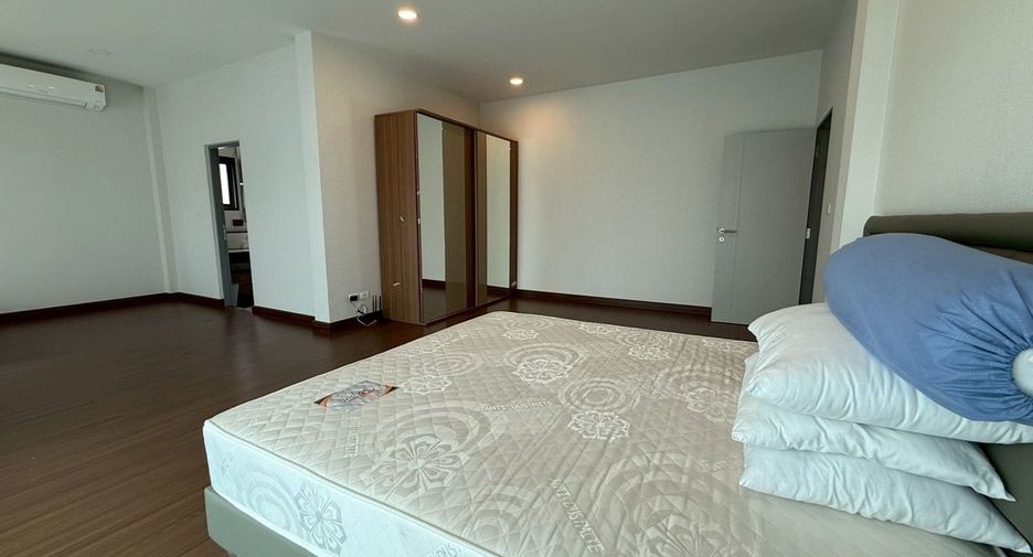 Haus zur Miete mit 4 Zimmer in Bang Phli, Samut Prakan